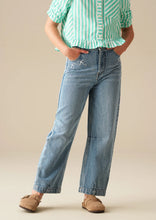 Load image into Gallery viewer, MOLLOE barrel leg denim jeans
