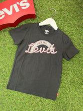 Load image into Gallery viewer, AW levis washed black logo Tshirt